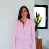 Blazer crop detalle lazo rosa