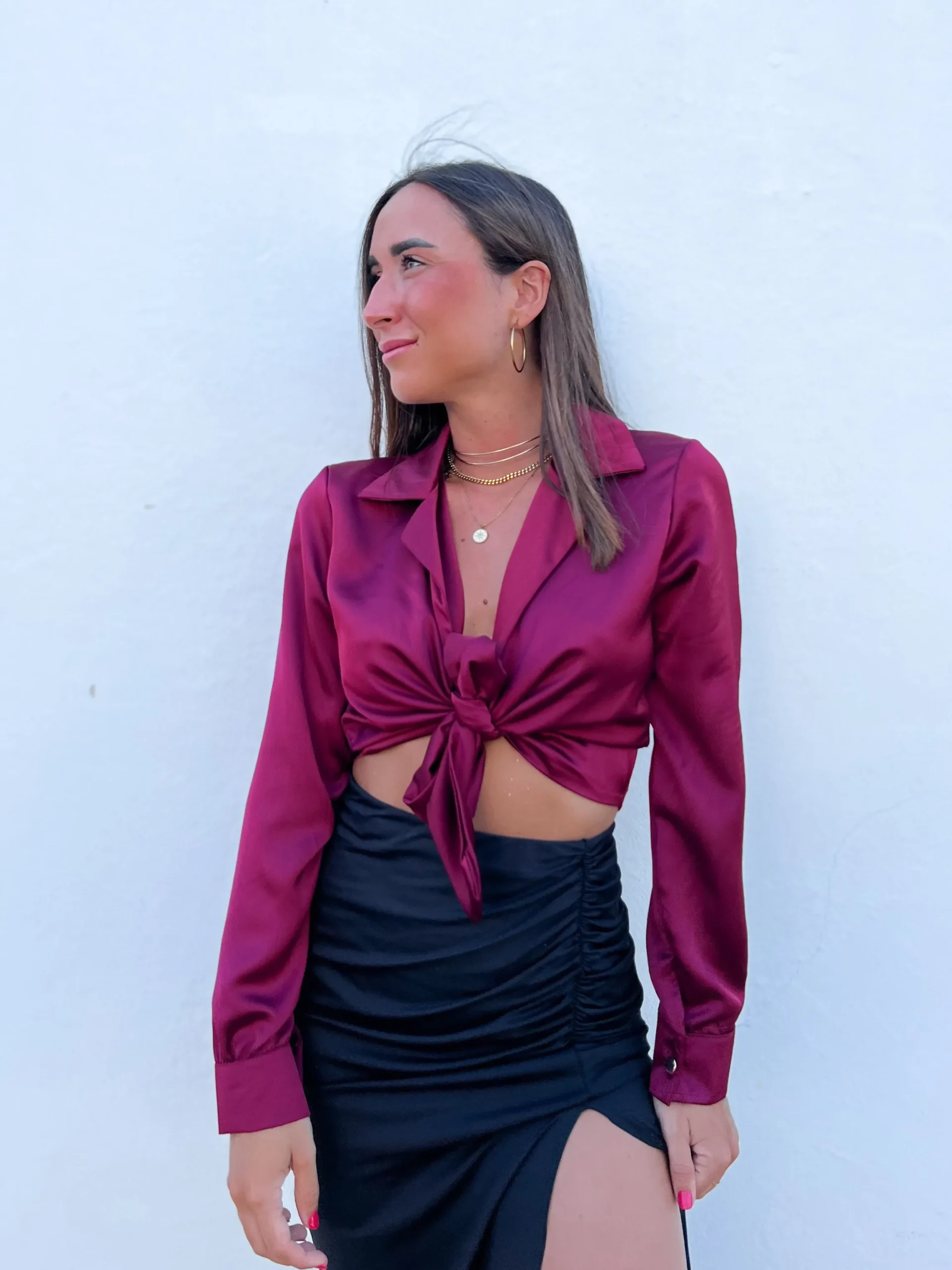 Blusa lazada raso burdeos