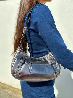 Bolso baguette hebillas plateado