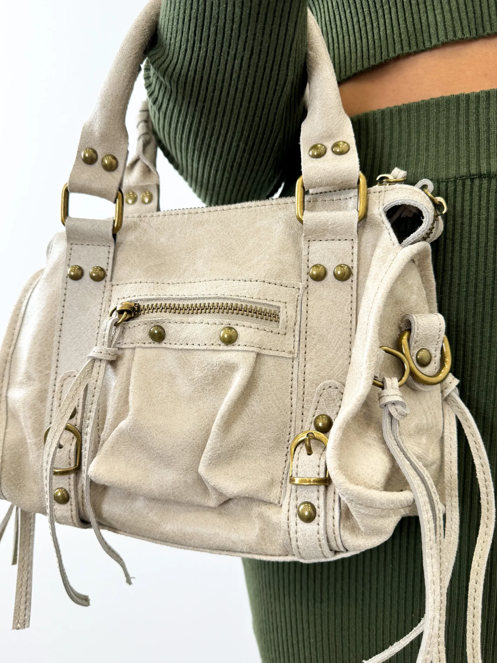 Bolso hebillas piel mate crema