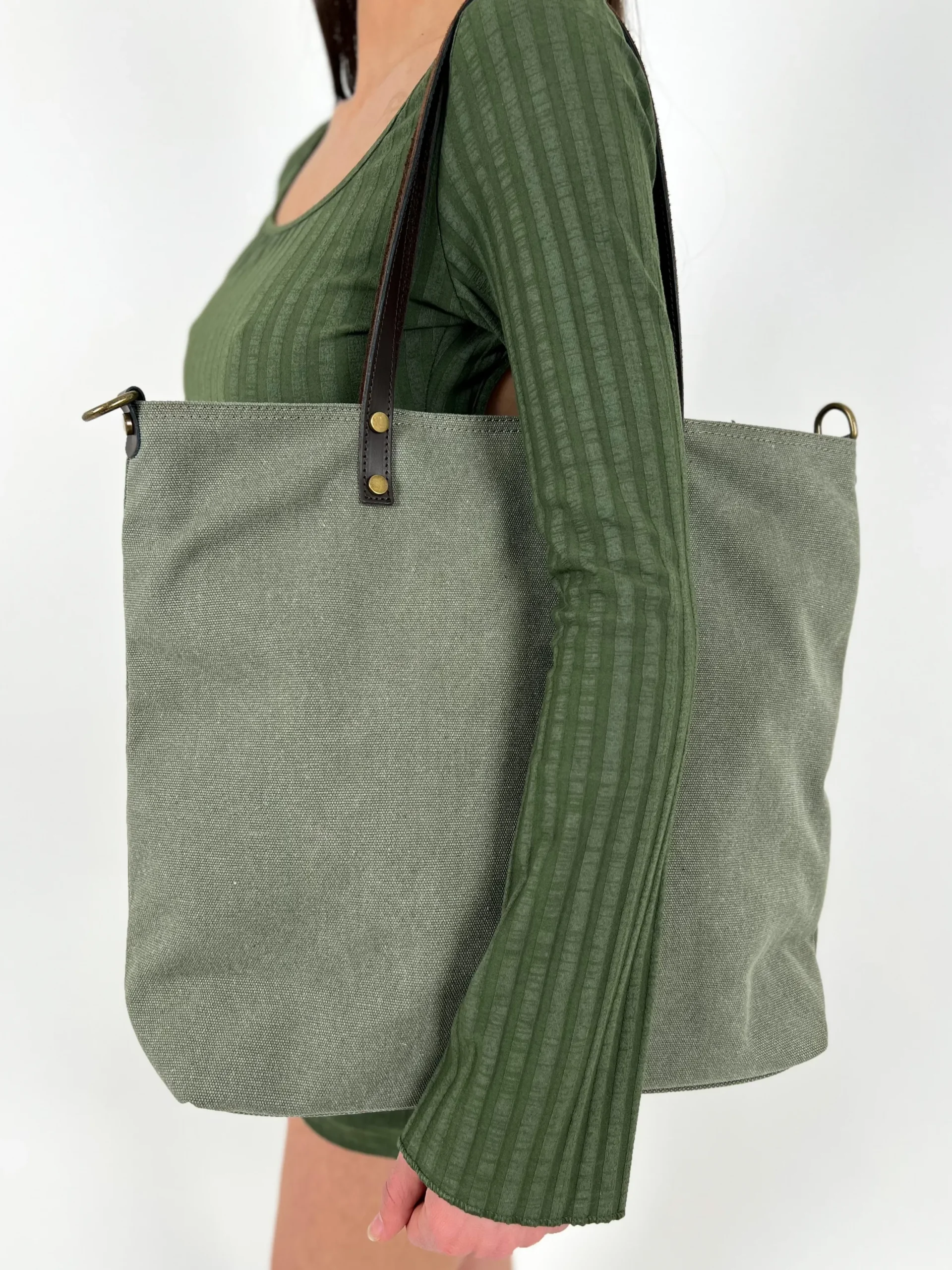 Bolso maxi nylon caqui