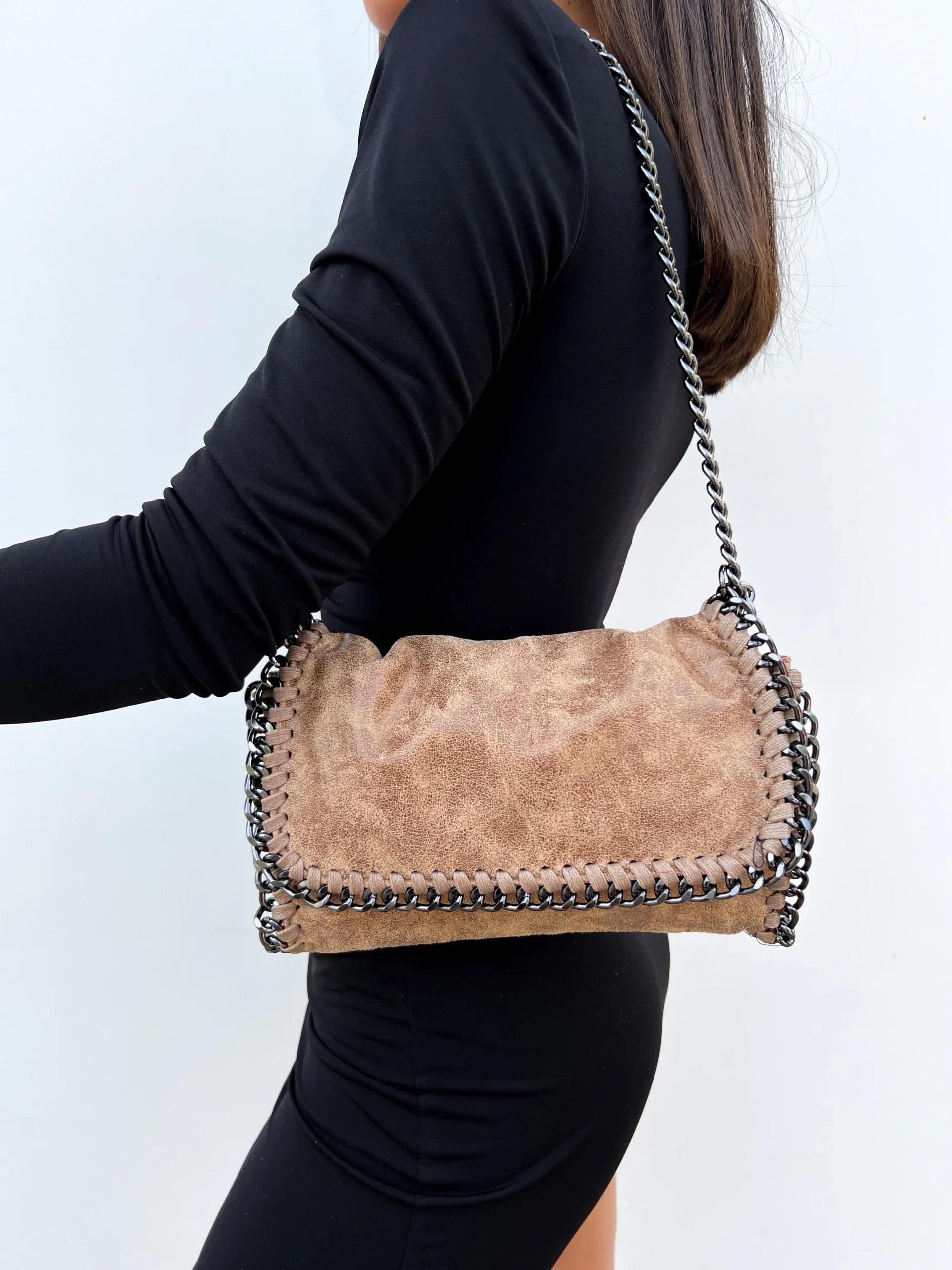 Bolso midi cadenas beige