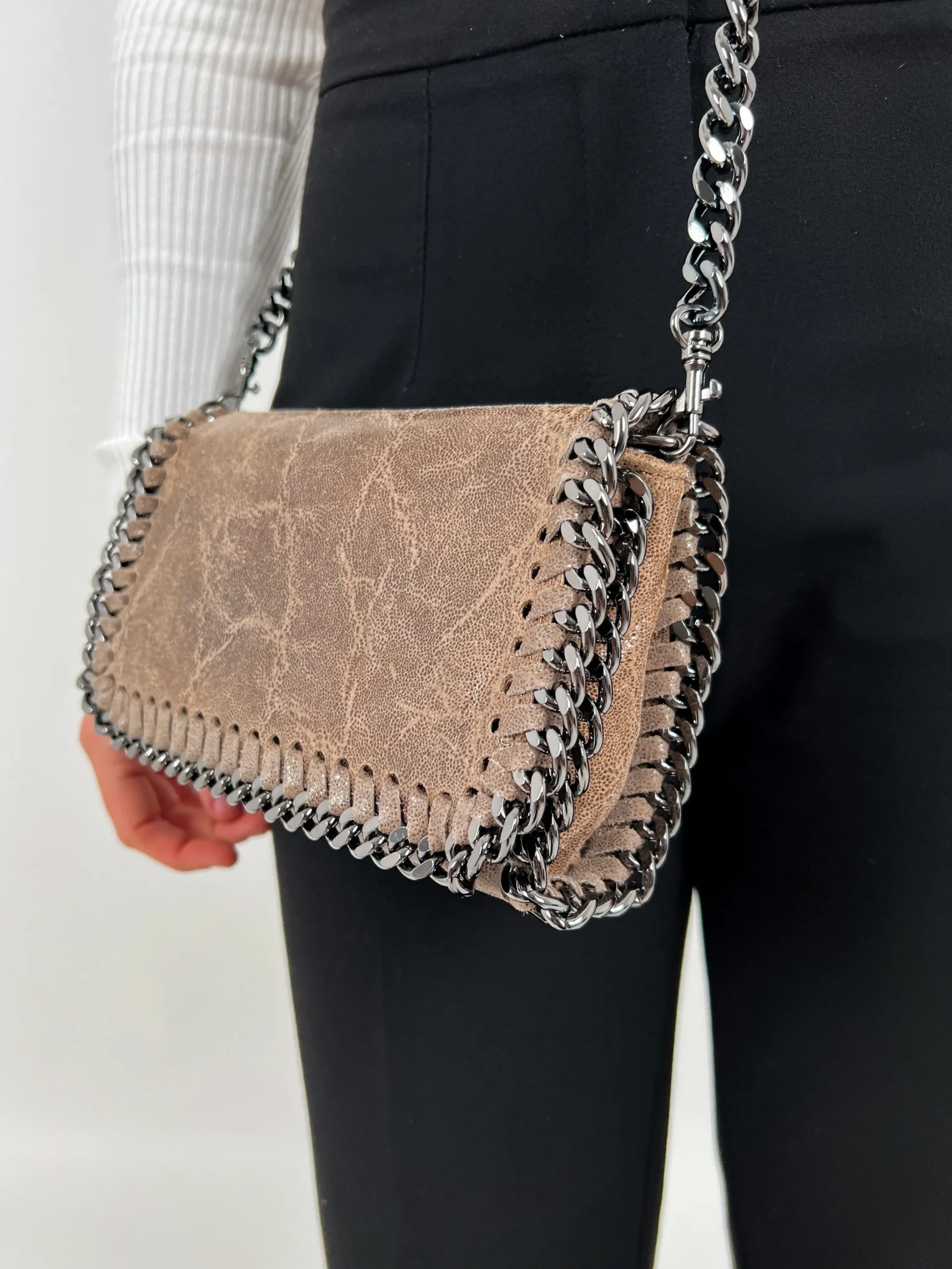 Bolso midi piel marrón