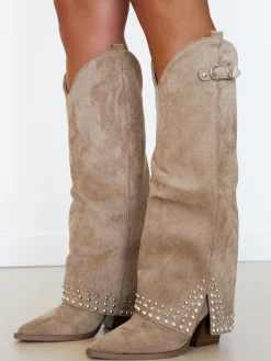 Bota tacón solapa ante beige