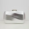 Clutch efecto ola plata