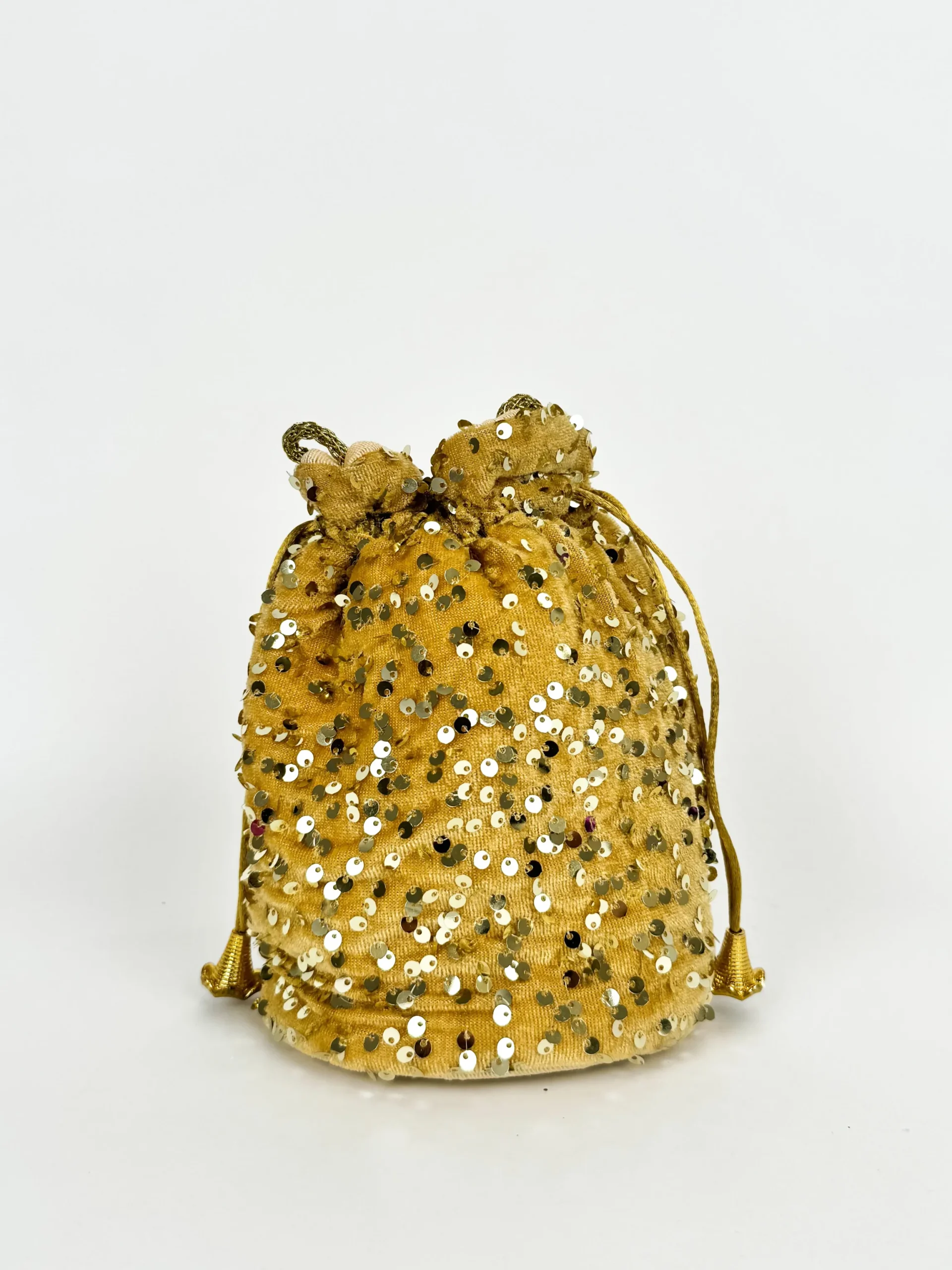 Clutch saco lentejuelas dorado