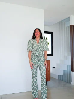 Conjunto traje estampado verde