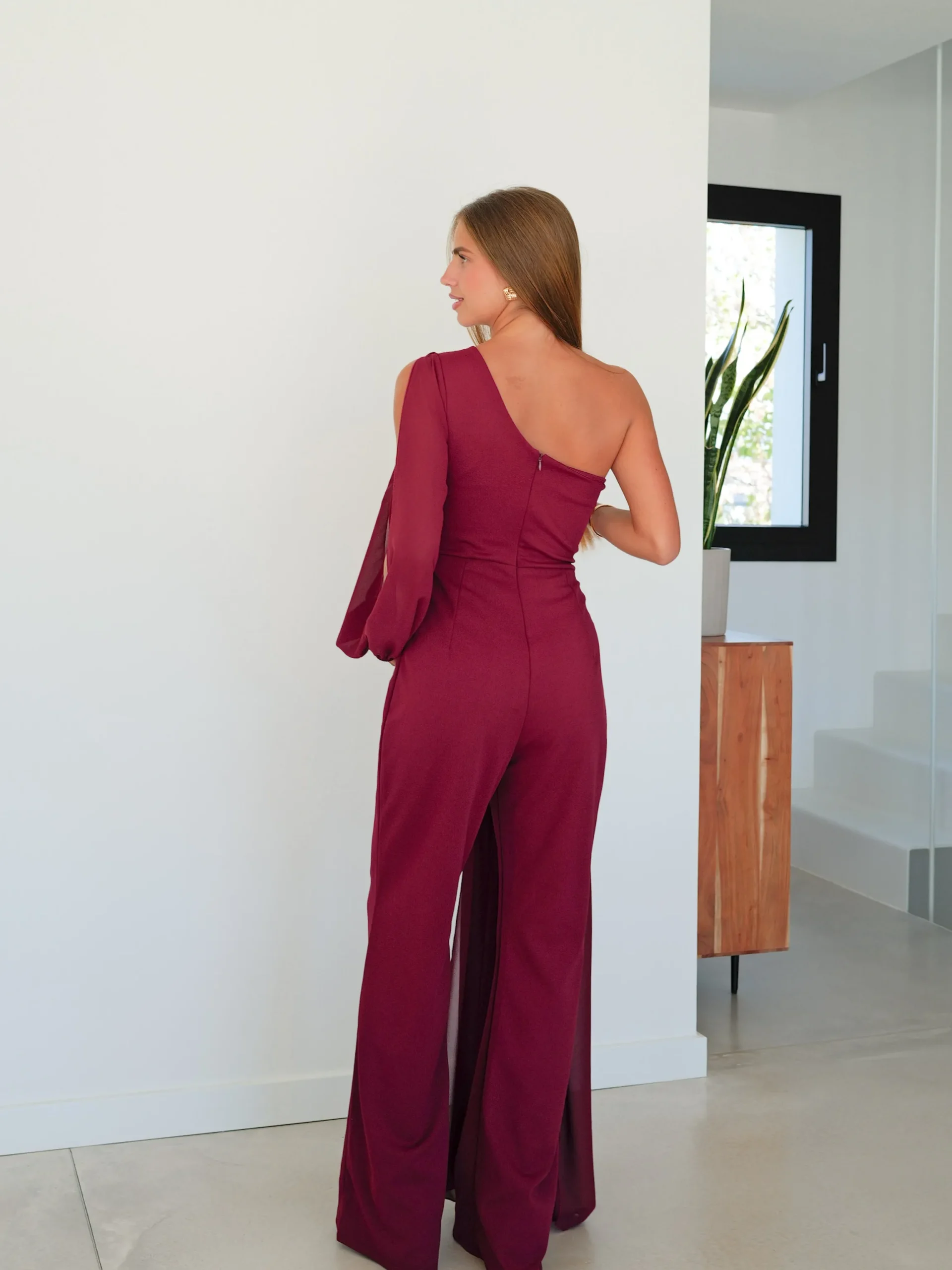 Mono manga tulle burdeos