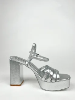 Sandalia plataforma bandas plata