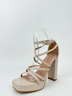 Sandalia tacon entrelazado nude