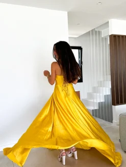 Vestido corse palabra amarillo