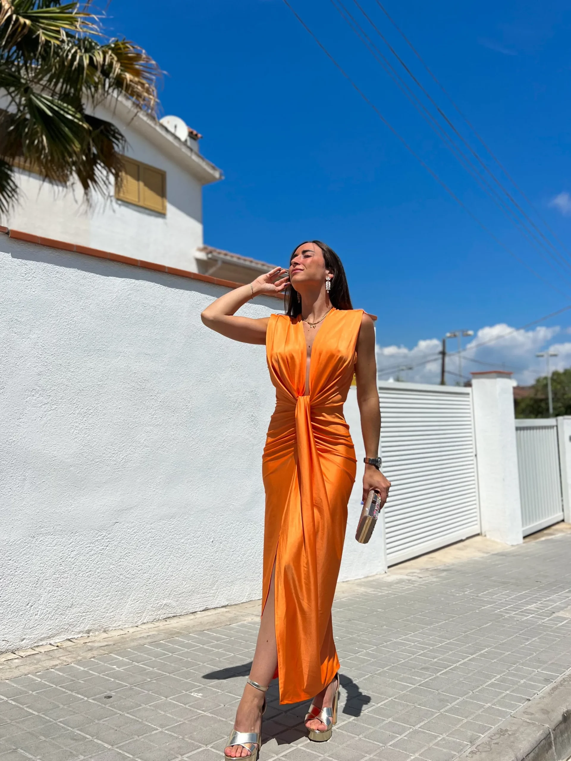 Vestido escote lazo naranja