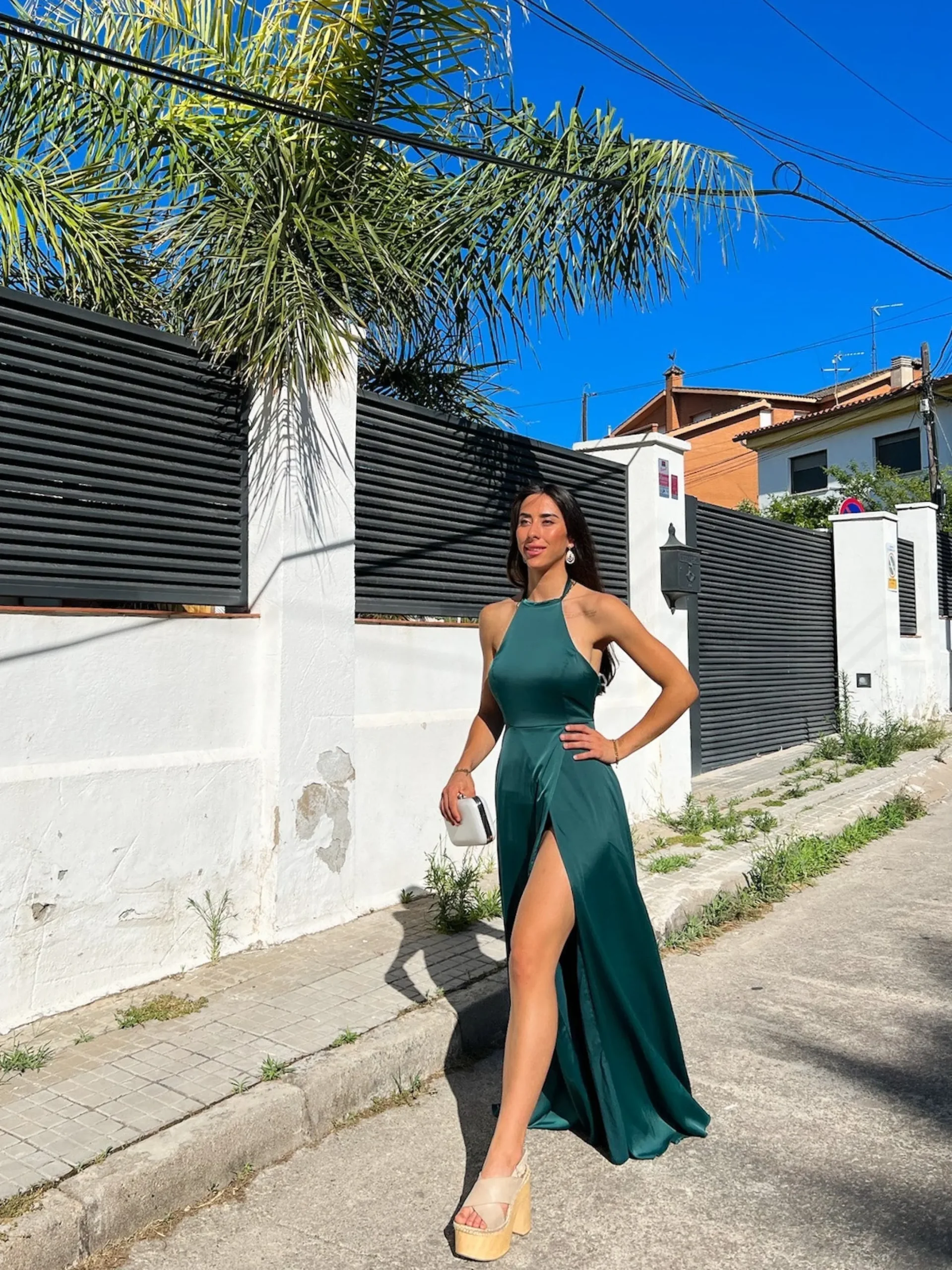 Vestido halter raso botella