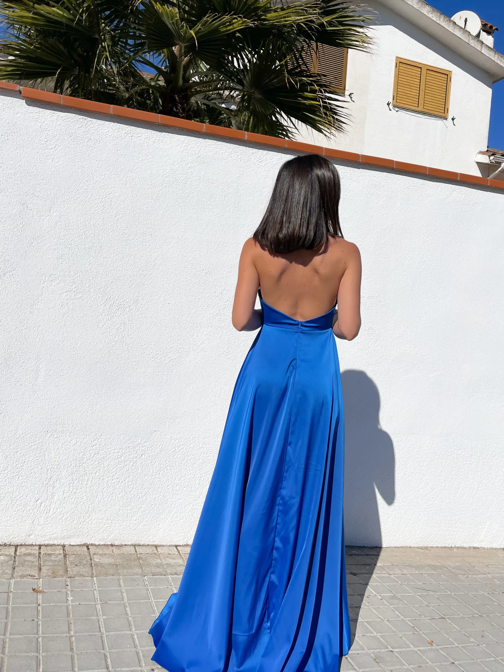 Vestido halter raso klein