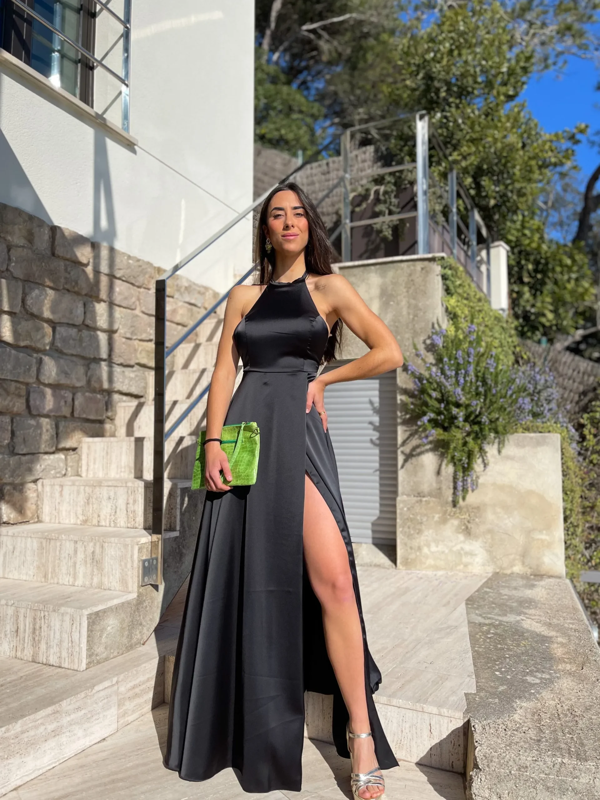 Vestido halter raso negro