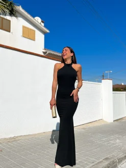 Vestido halter sirena negro