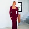 Vestido largo escote cuadrado burdeos