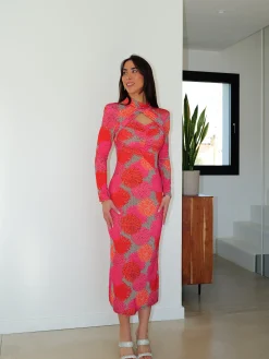 Vestido midi abertura flores rosa