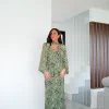 Vestido midi palabra capa gasa verde