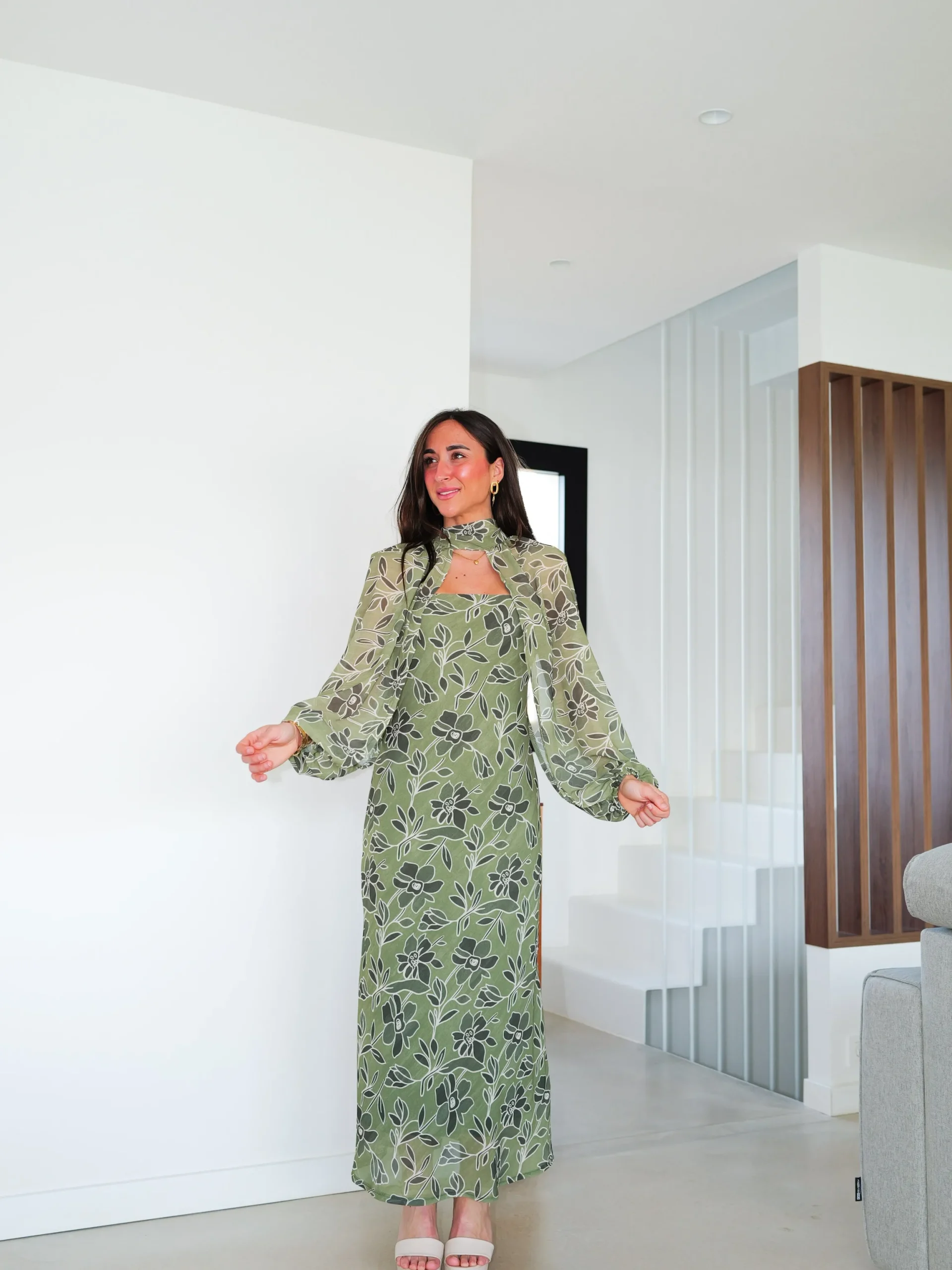 Vestido midi palabra capa gasa verde
