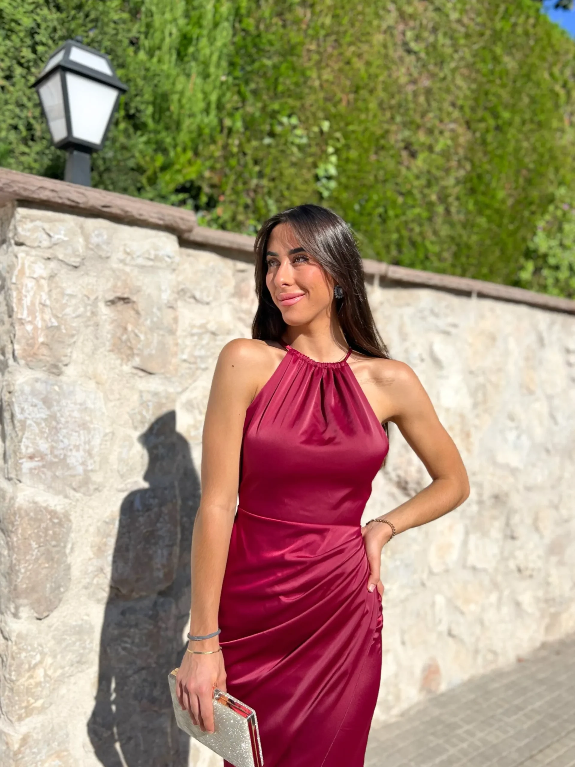 Vestido tubo halter burdeos