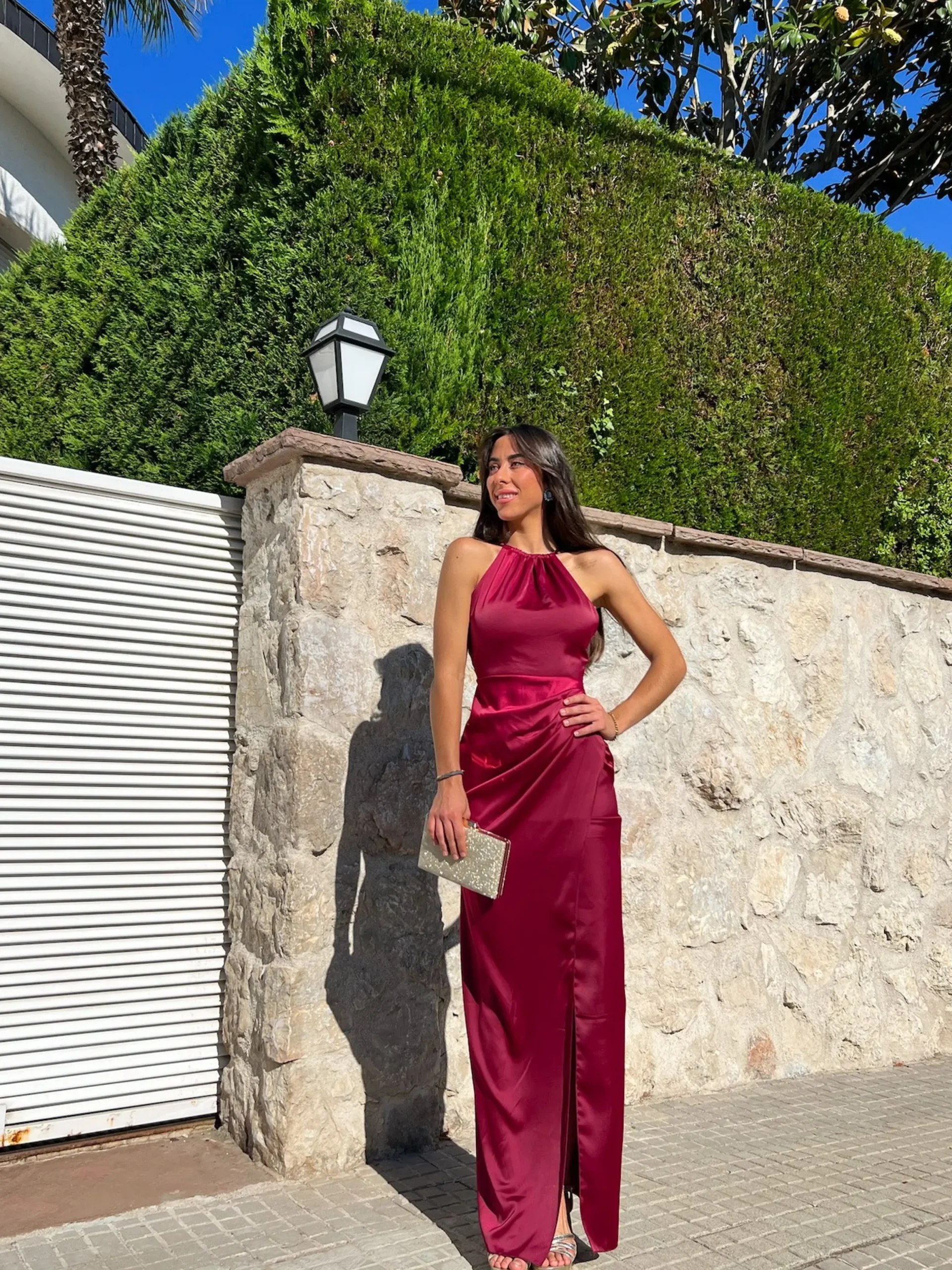Vestido tubo halter burdeos