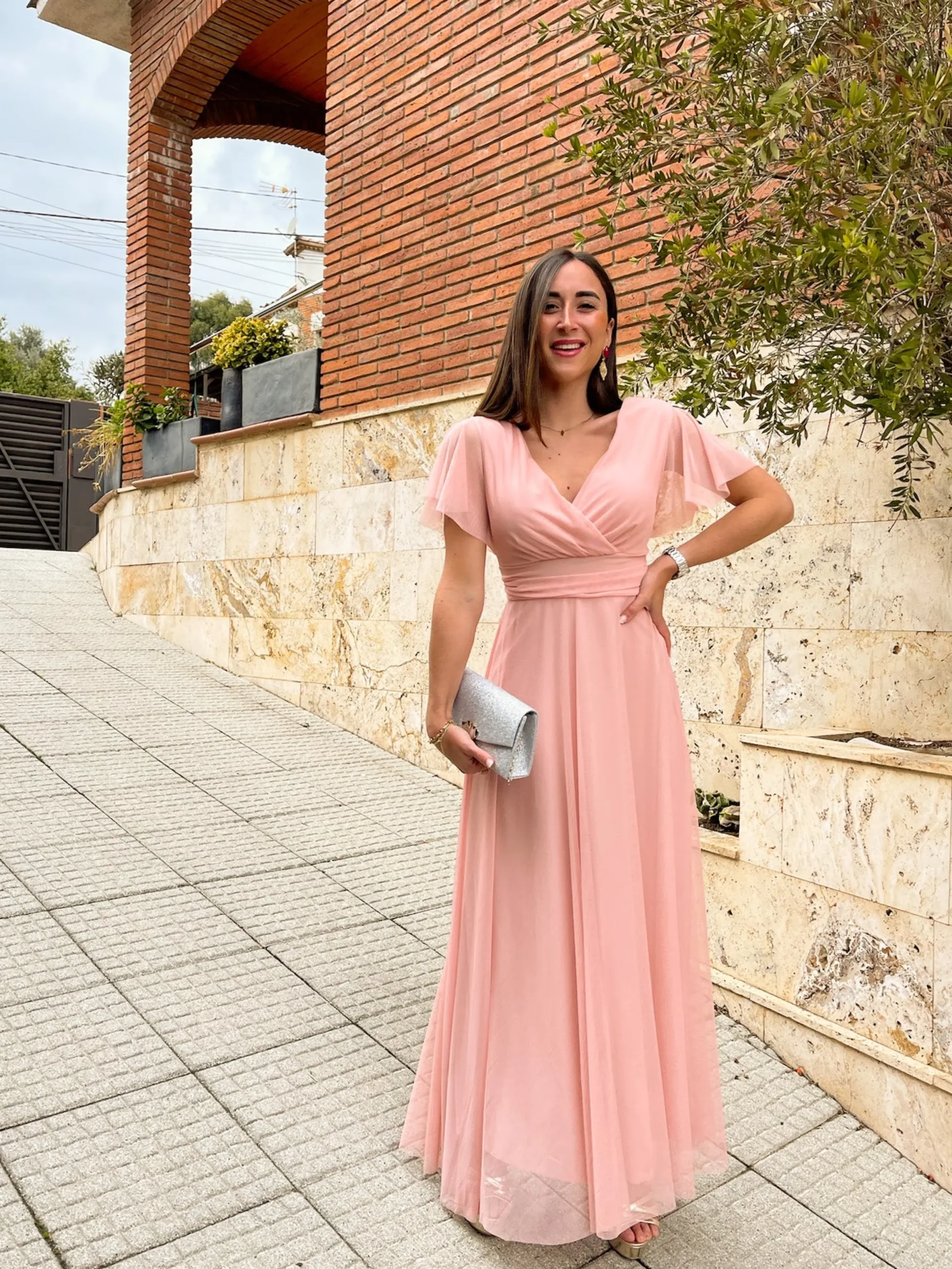 Vestido tulle manga rosa