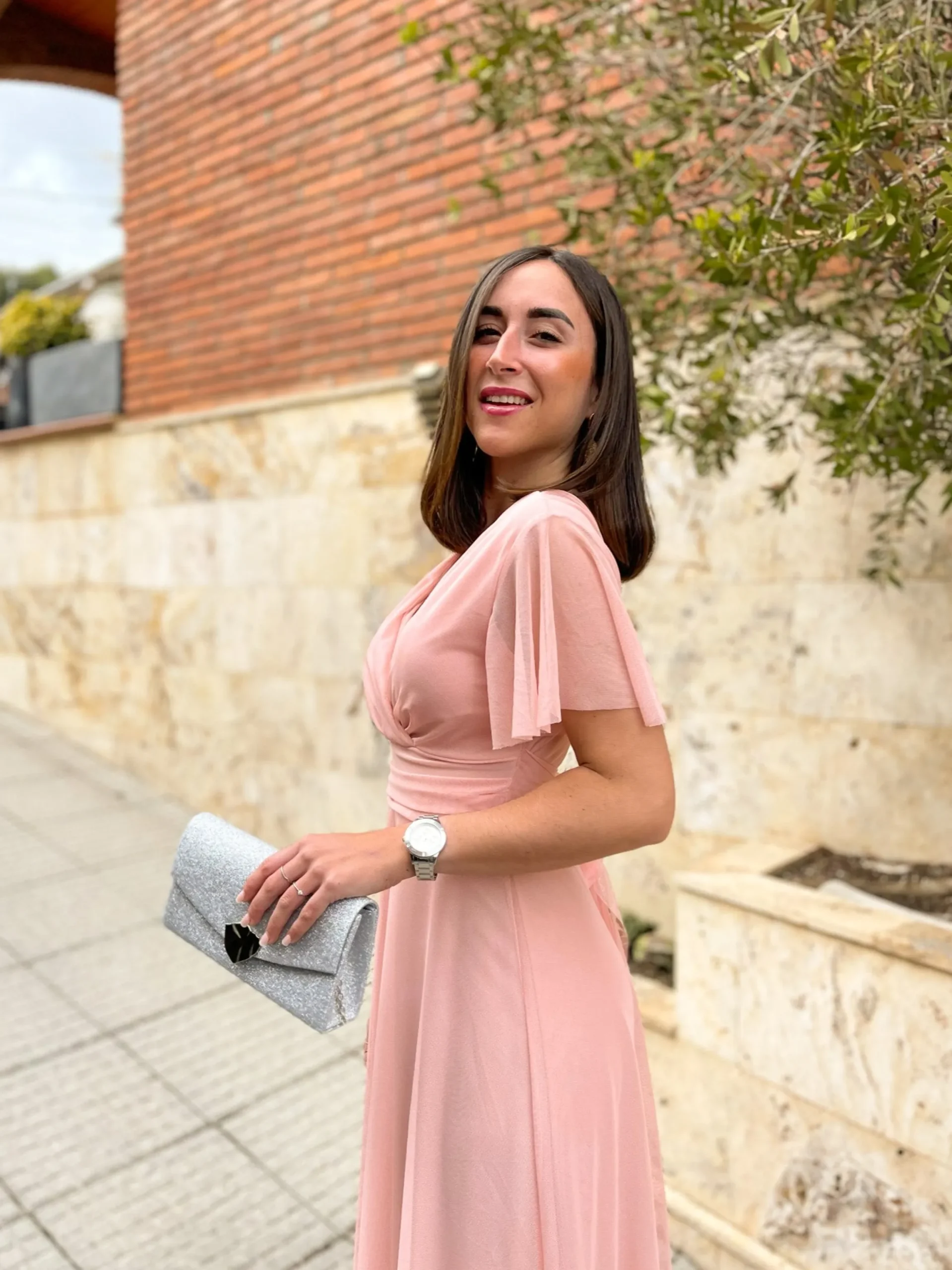 Vestido tulle manga rosa