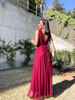 Vestido tulle pico burdeos