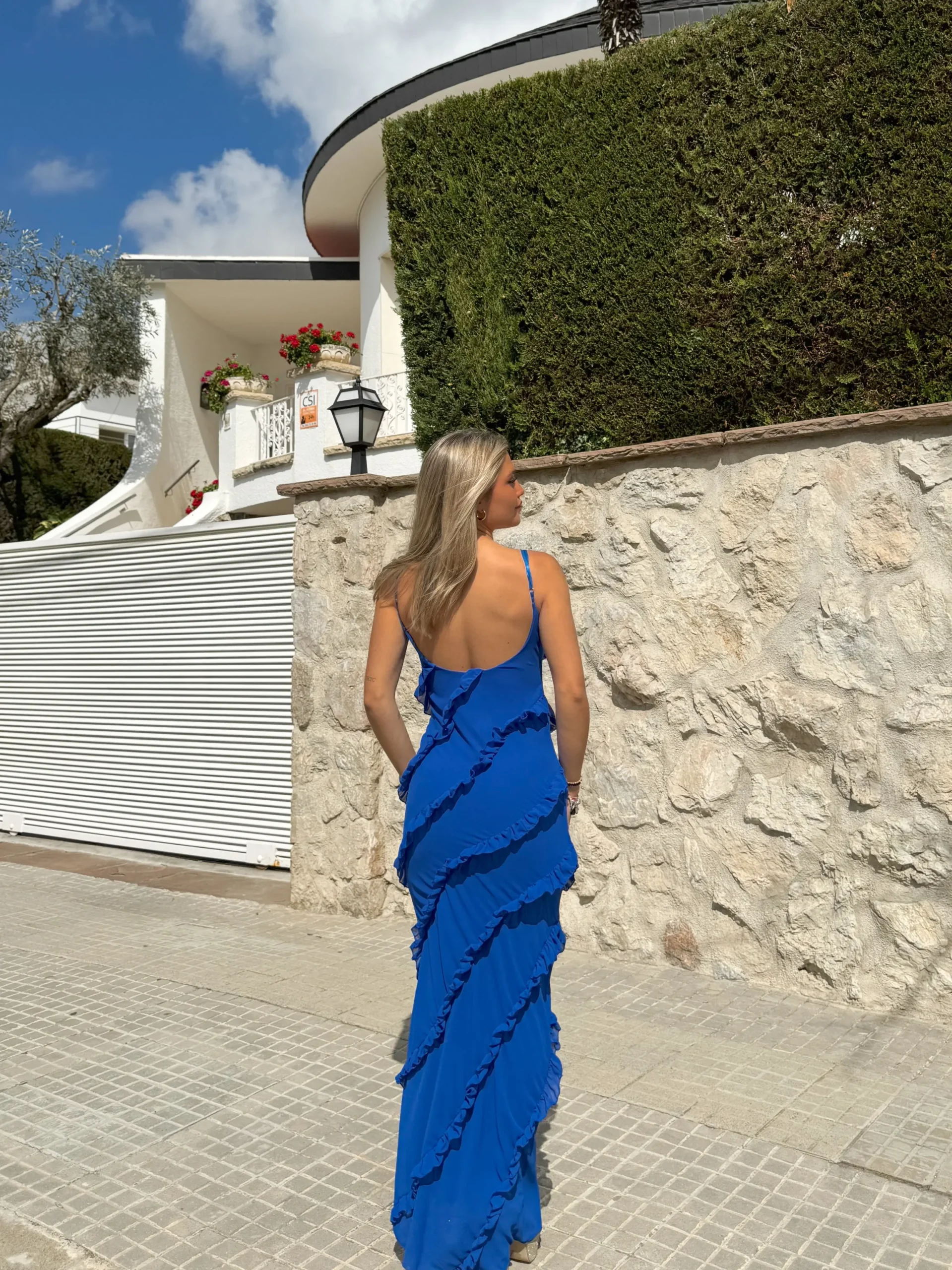 Vestido volantes crepe azul