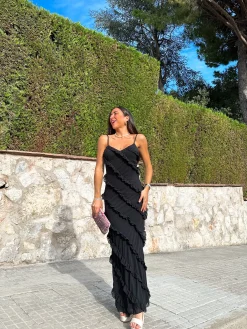 Vestido volantes crepe negro