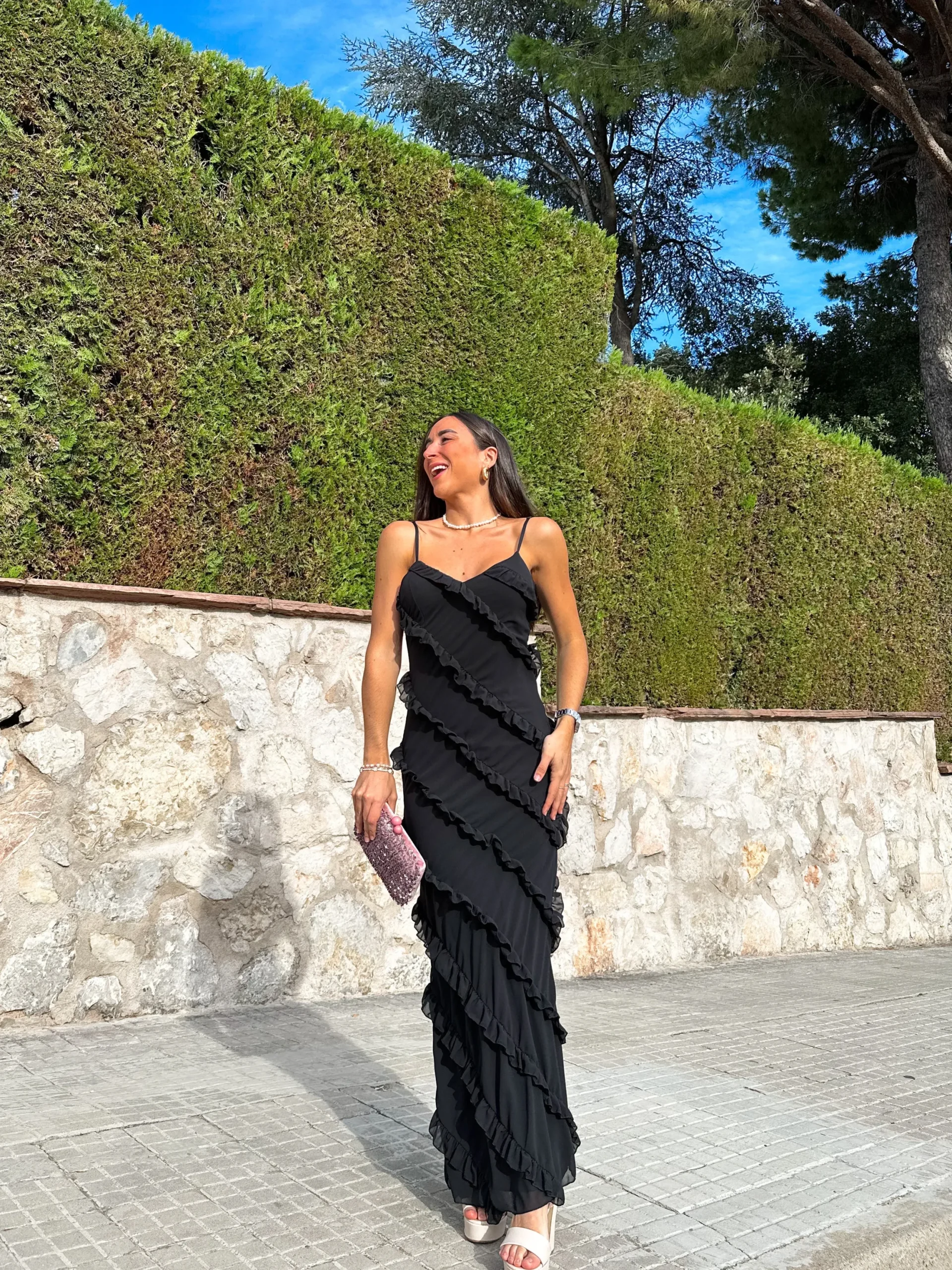 Vestido volantes crepe negro